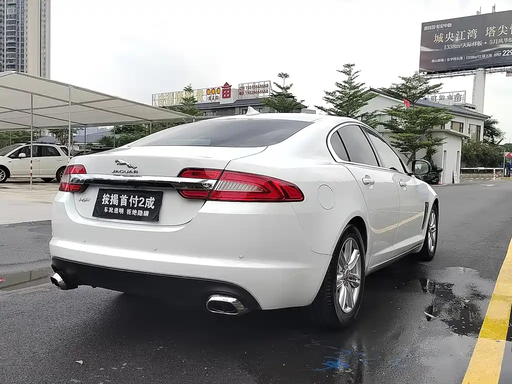 Jaguar XF 2015 — фото 4