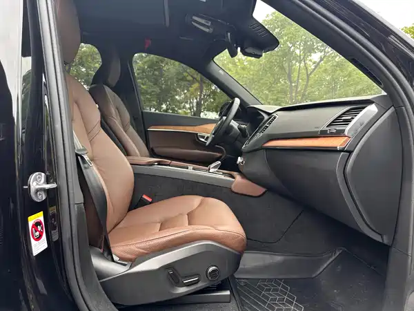 Volvo XC90 2024