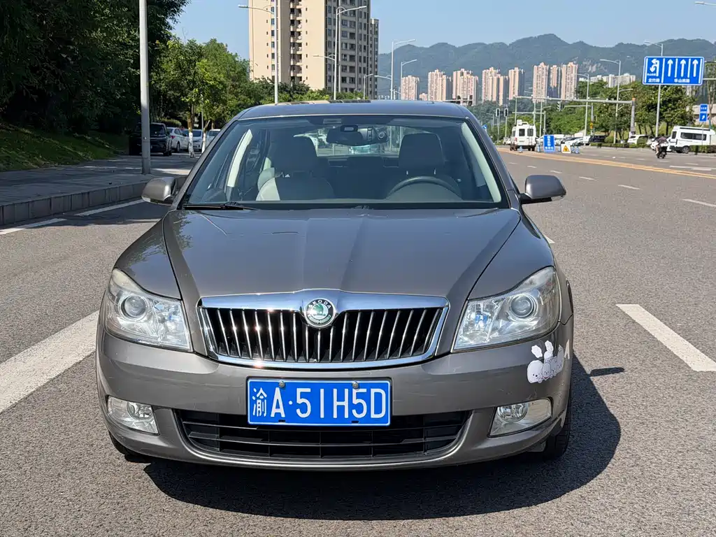 Skoda Octavia 2011 — фото 2