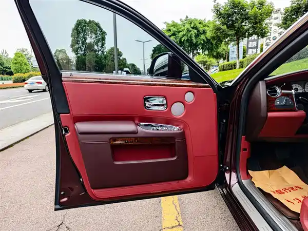 Rolls-Royce Ghost 2015