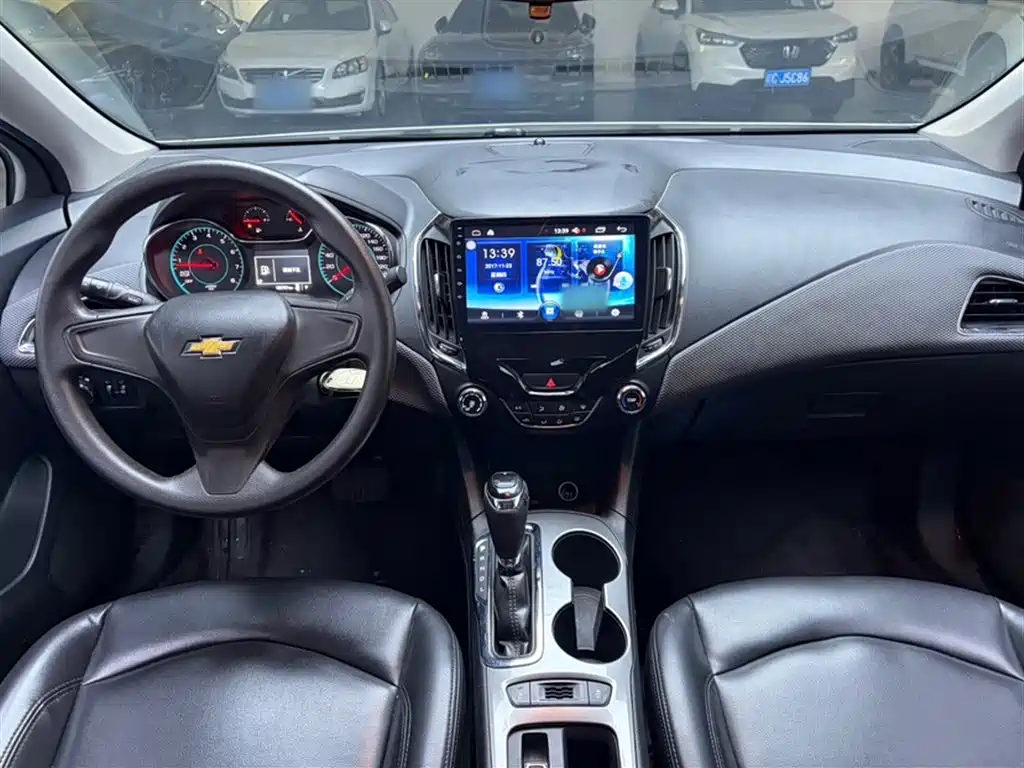 Chevrolet Cruze 2017 — фото 15