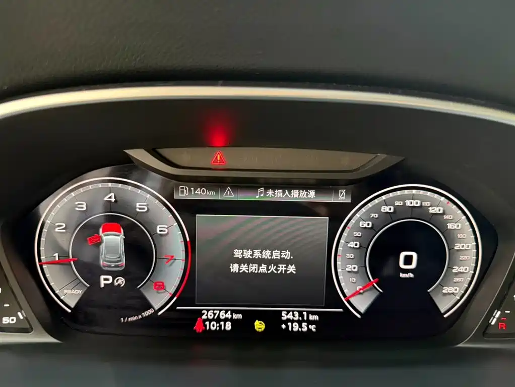 Audi Q3 2023 — фото 10