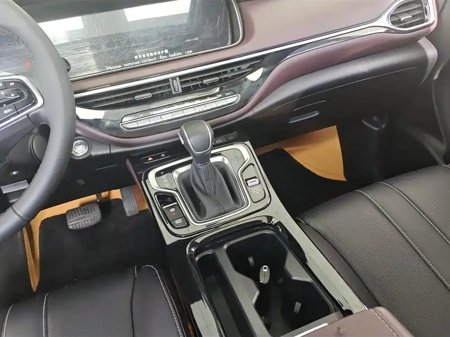 GAC Motor Trumpchi M6 2024 — фото 16