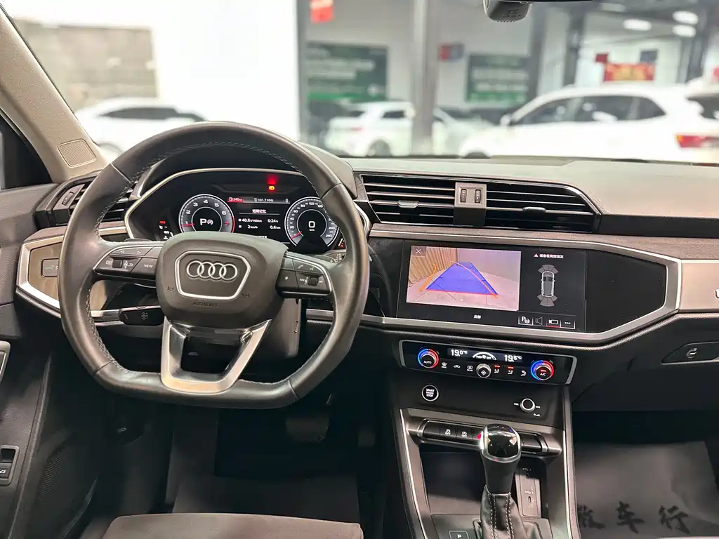 Audi Q3 2022 — фото 21