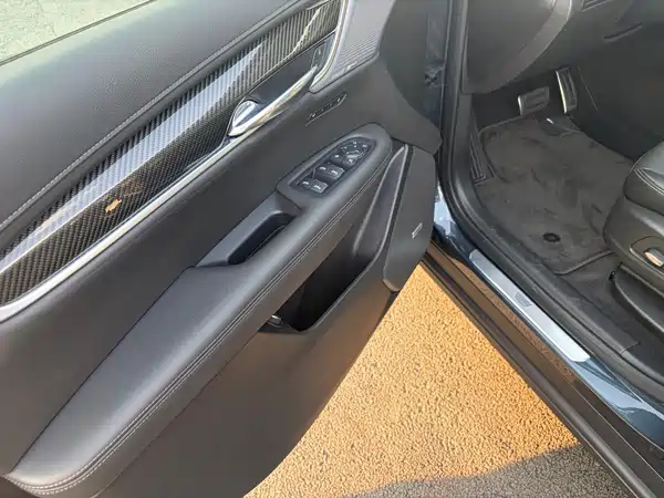 Cadillac XT6 2025