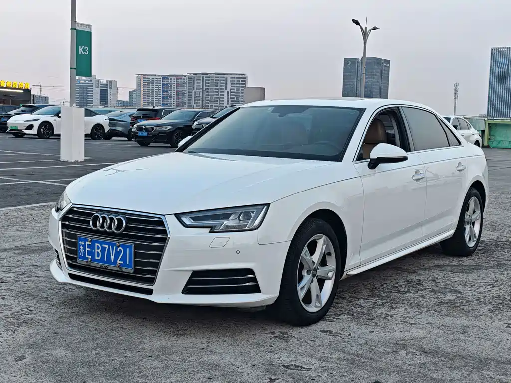 Audi A4L 2017