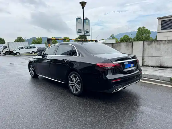Mercedes-Benz E-Class 2021