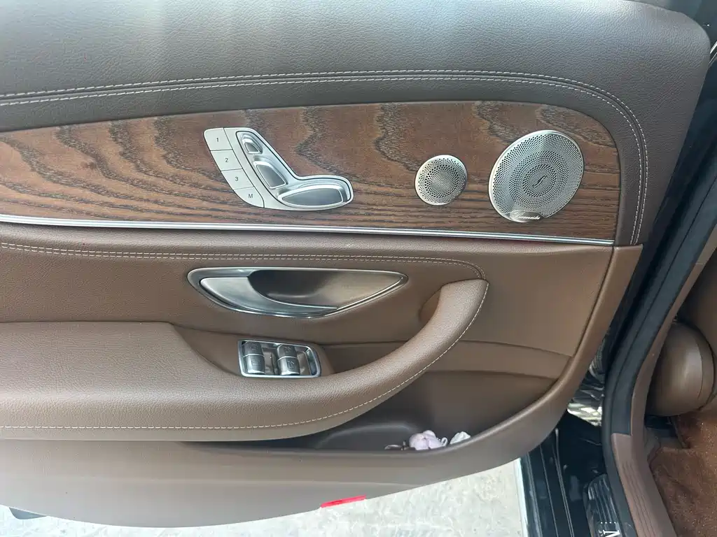 Mercedes-Benz E-Class 2022