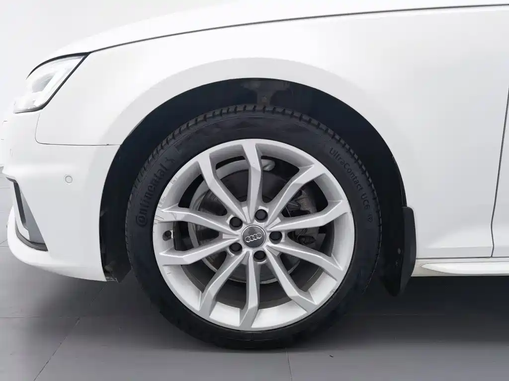Audi A4L 2020 — фото 17