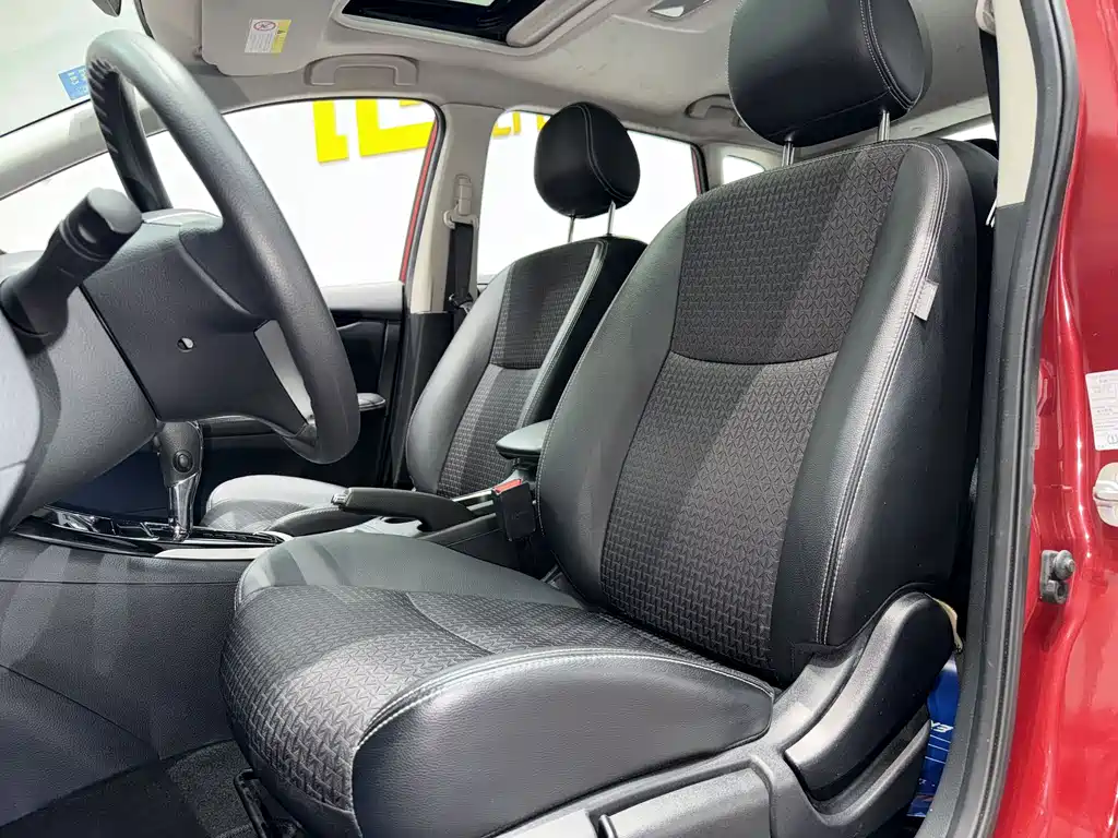 Nissan Tiida 2019 — фото 27