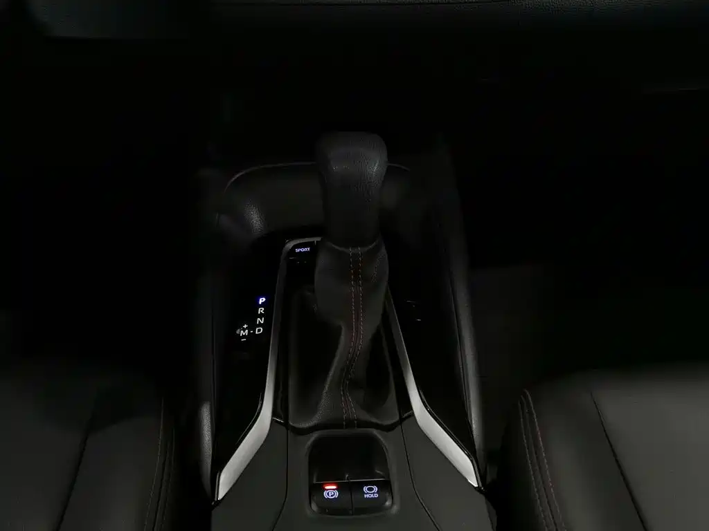 Toyota Corolla 2023 — фото 13