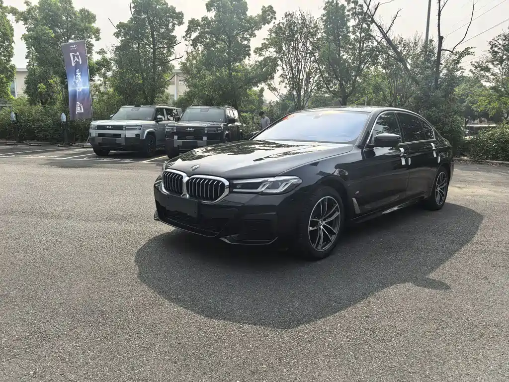 BMW 5 Series 2023