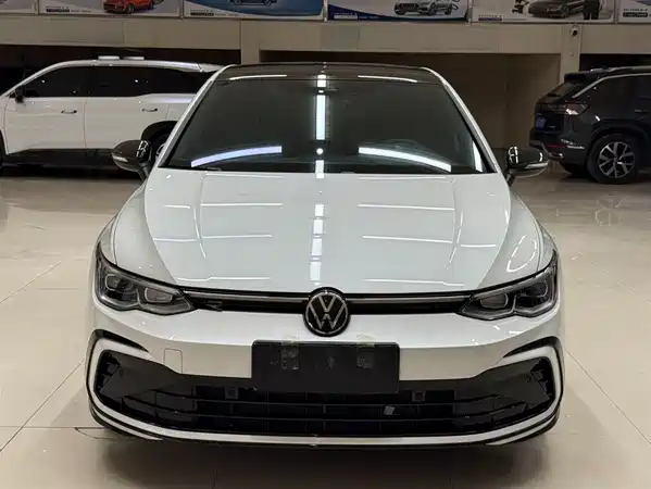 Volkswagen Golf 2022