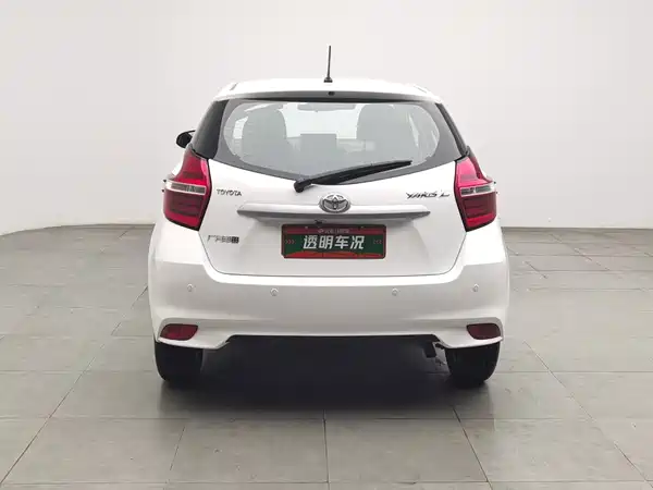 Toyota Yaris L 2022