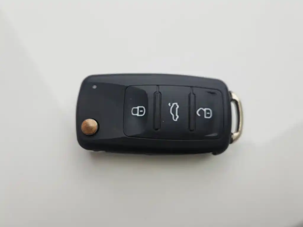 Skoda Rapid 2015 — фото 19