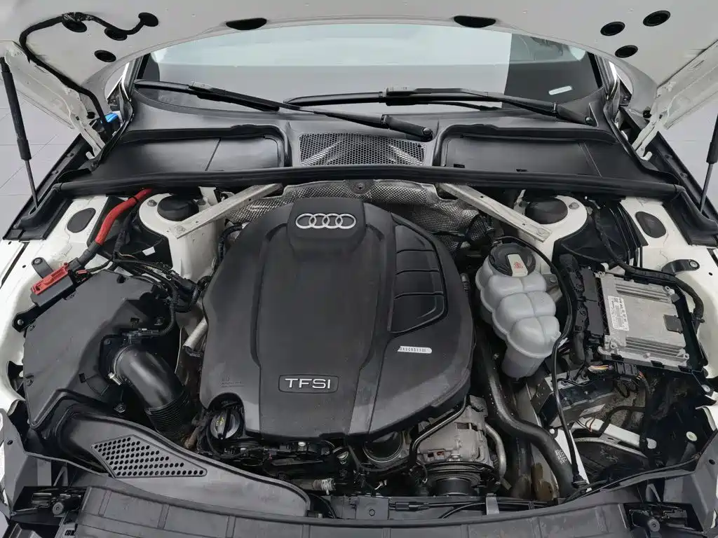 Audi A4L 2020