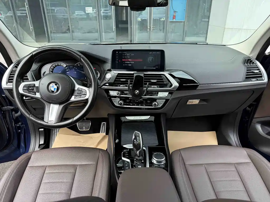 BMW X3 2018 — фото 9