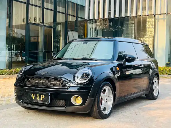 MINI Clubman 2010