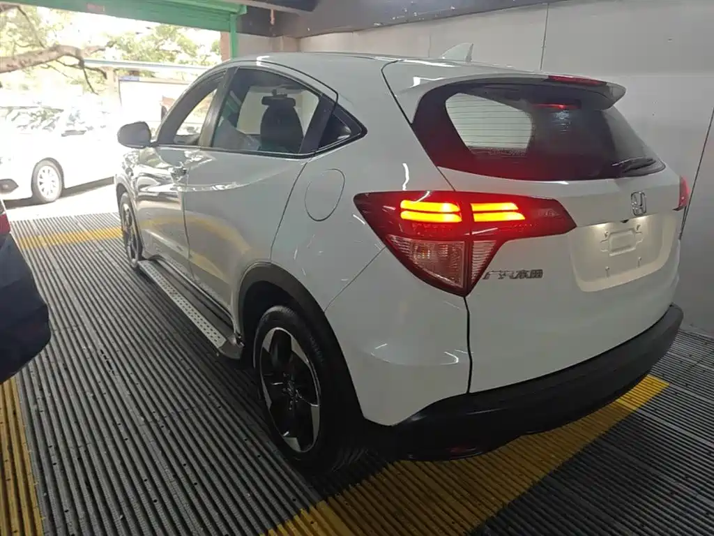 Honda Vezel 2017 — фото 5