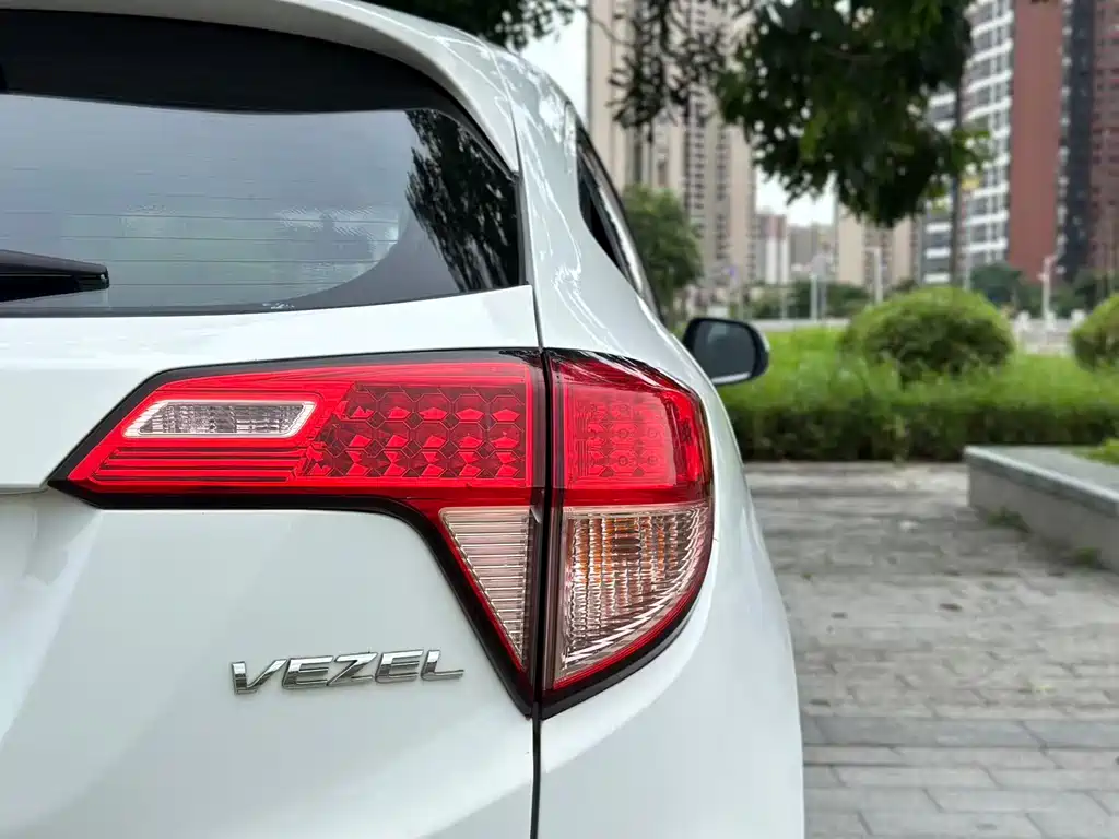 Honda Vezel 2017 — фото 11