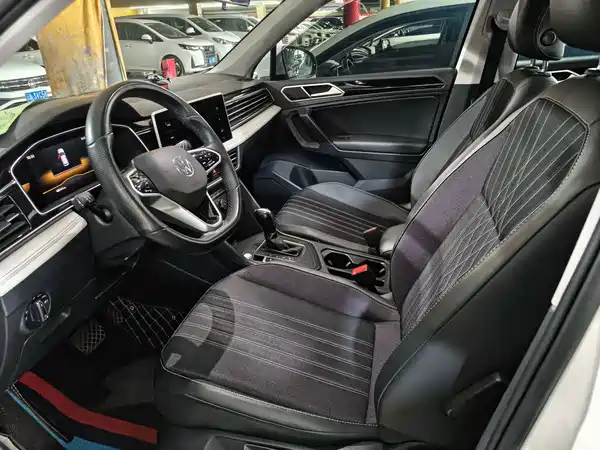 Volkswagen Tiguan L 2022