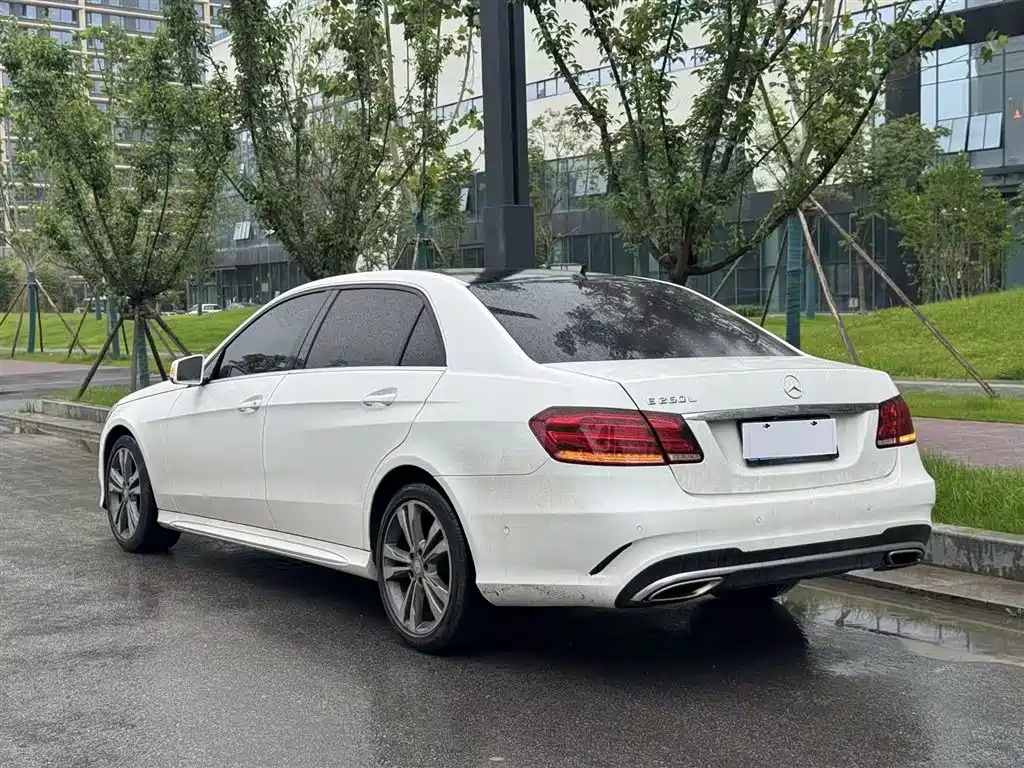 Mercedes-Benz E-Class 2015 — фото 5