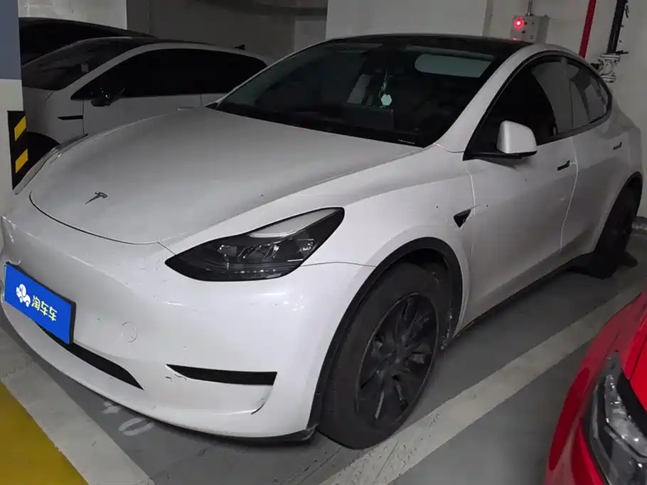 Tesla Model Y 2023 — фото 1