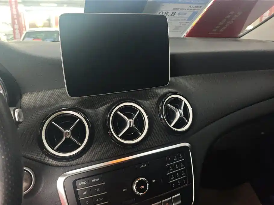 Mercedes-Benz GLA 2019 — фото 13
