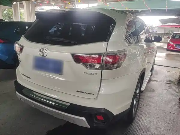 Toyota Highlander 2015