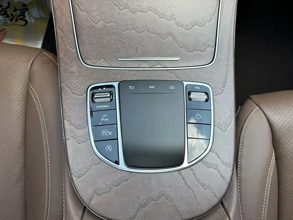 Mercedes-Benz E-Class 2019 — фото 14