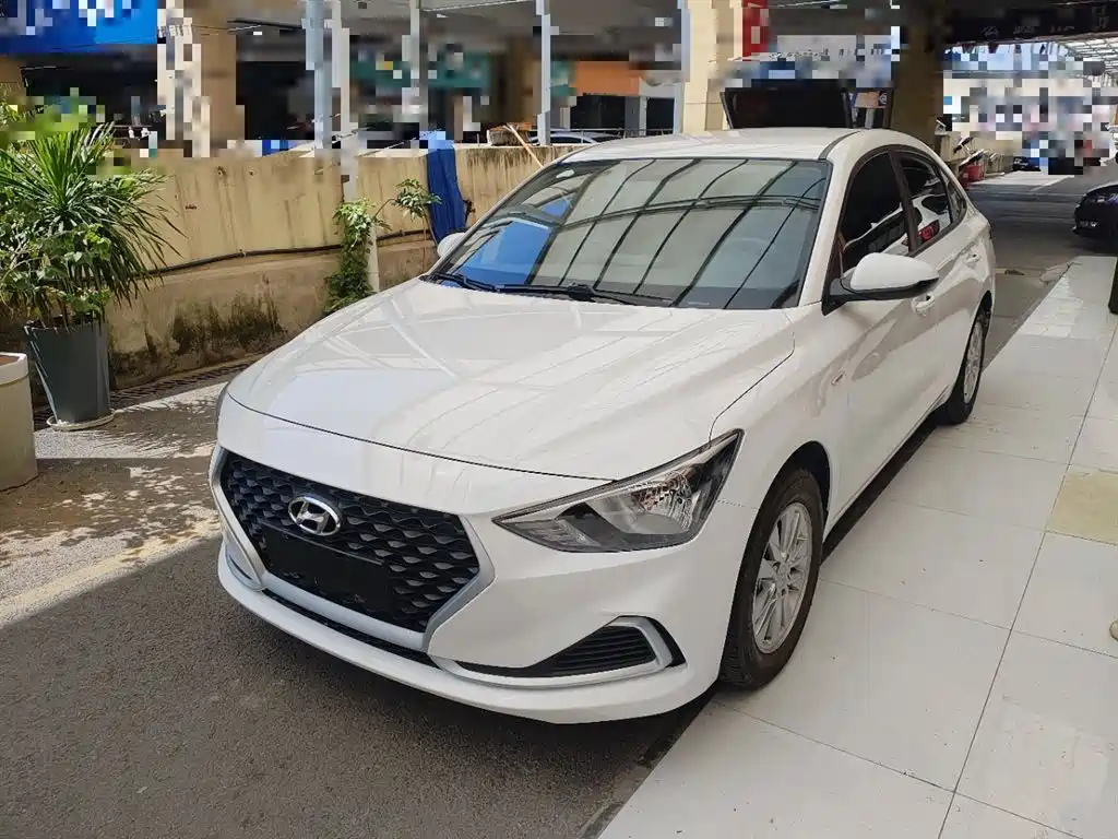 Hyundai Elantra 2020 — фото 2