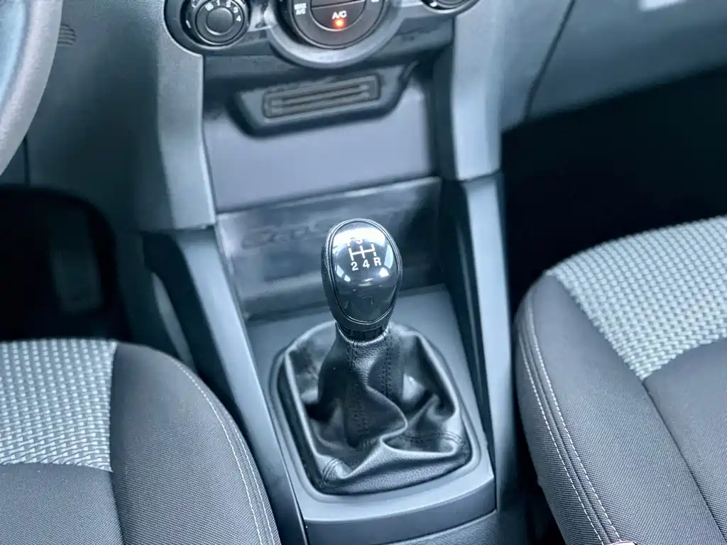 Ford EcoSport 2015 — фото 38
