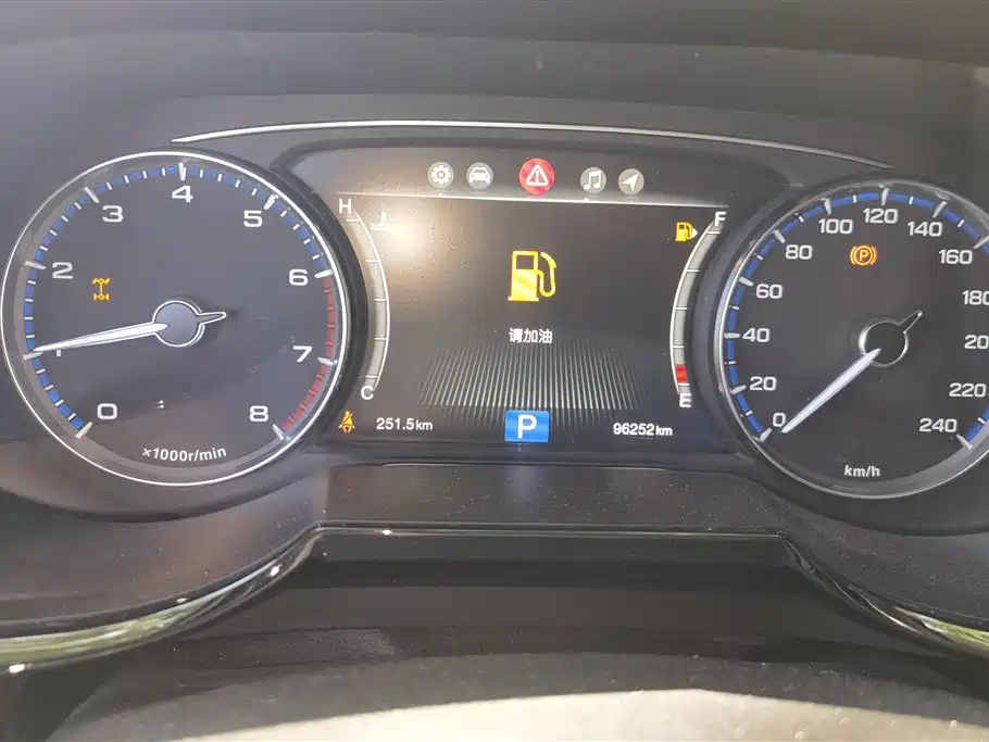 GAC Motor Trumpchi GS8 2018 — фото 14