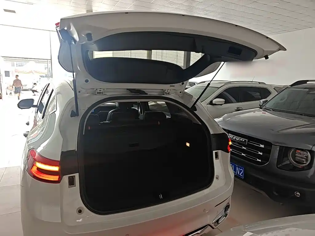 Haval F7 2021 — фото 19