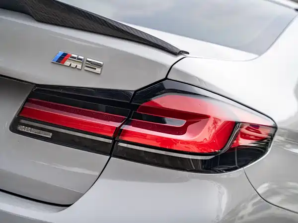 BMW M5 2021