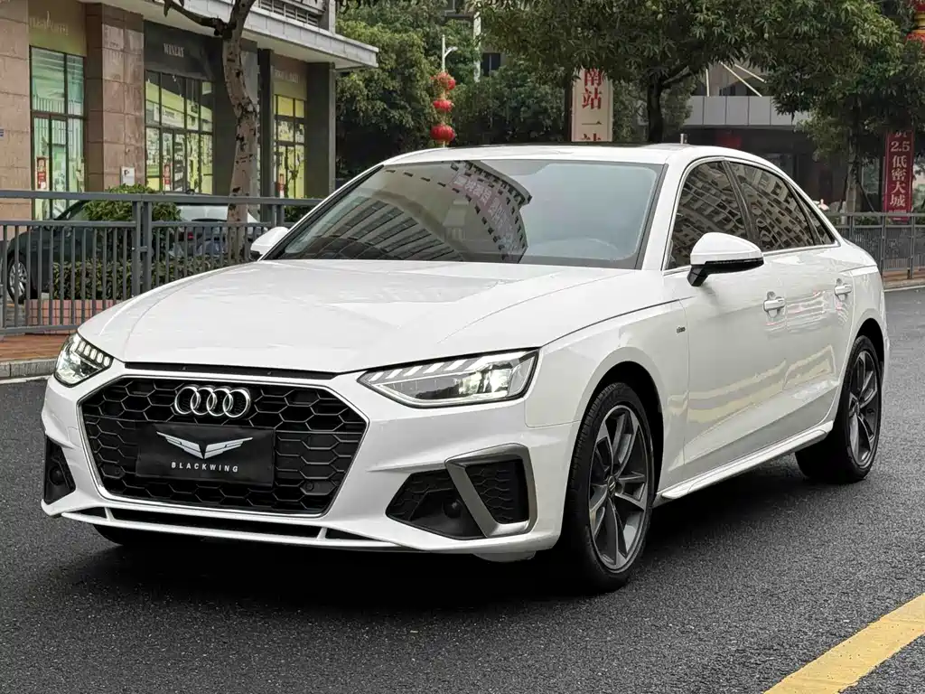 Audi A4L 2020 — фото 1
