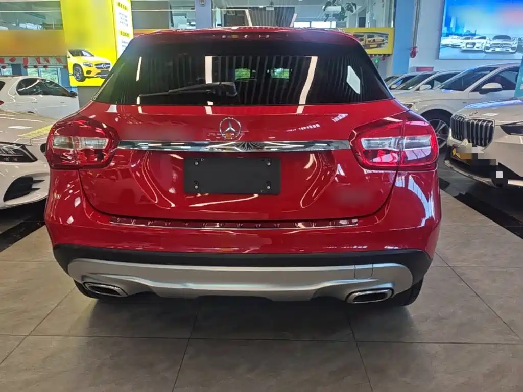 Mercedes-Benz GLA 2016