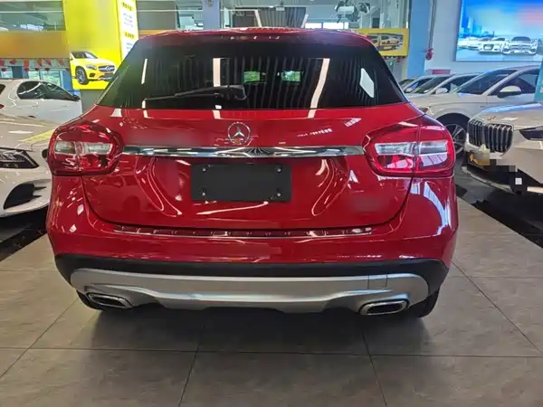 Mercedes-Benz GLA 2016
