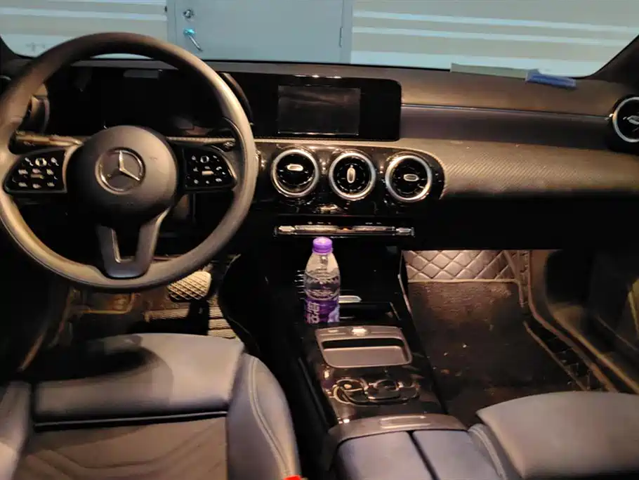 Mercedes-Benz A-Class 2020 — фото 12