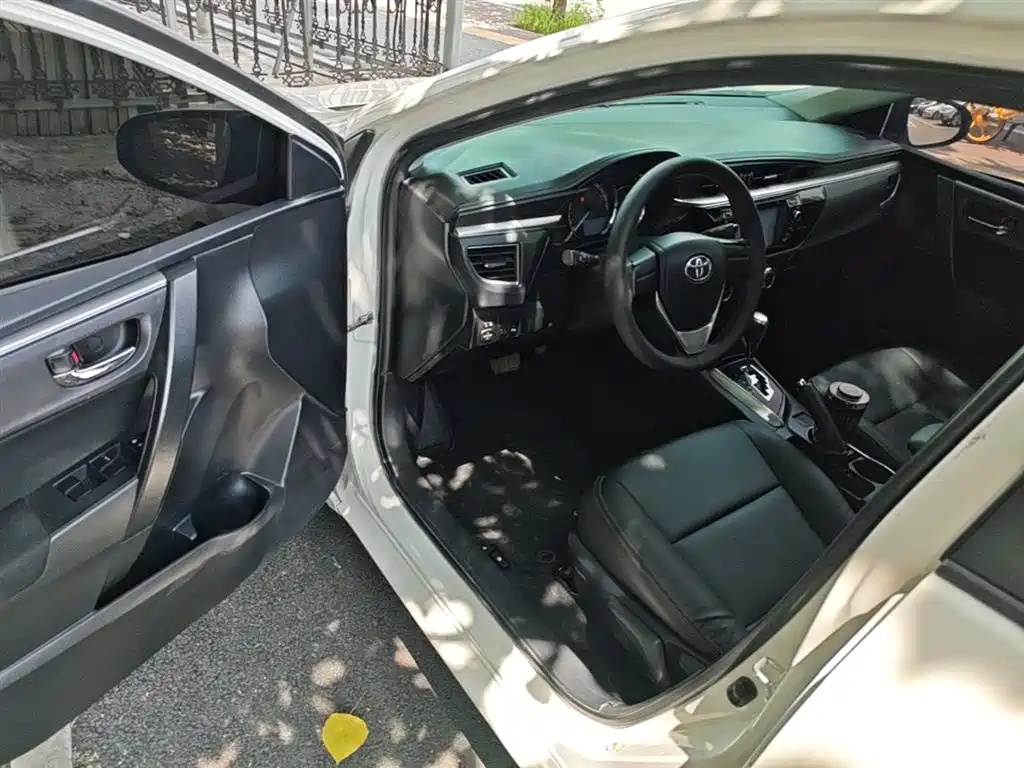 Toyota Levin 2015 — фото 16