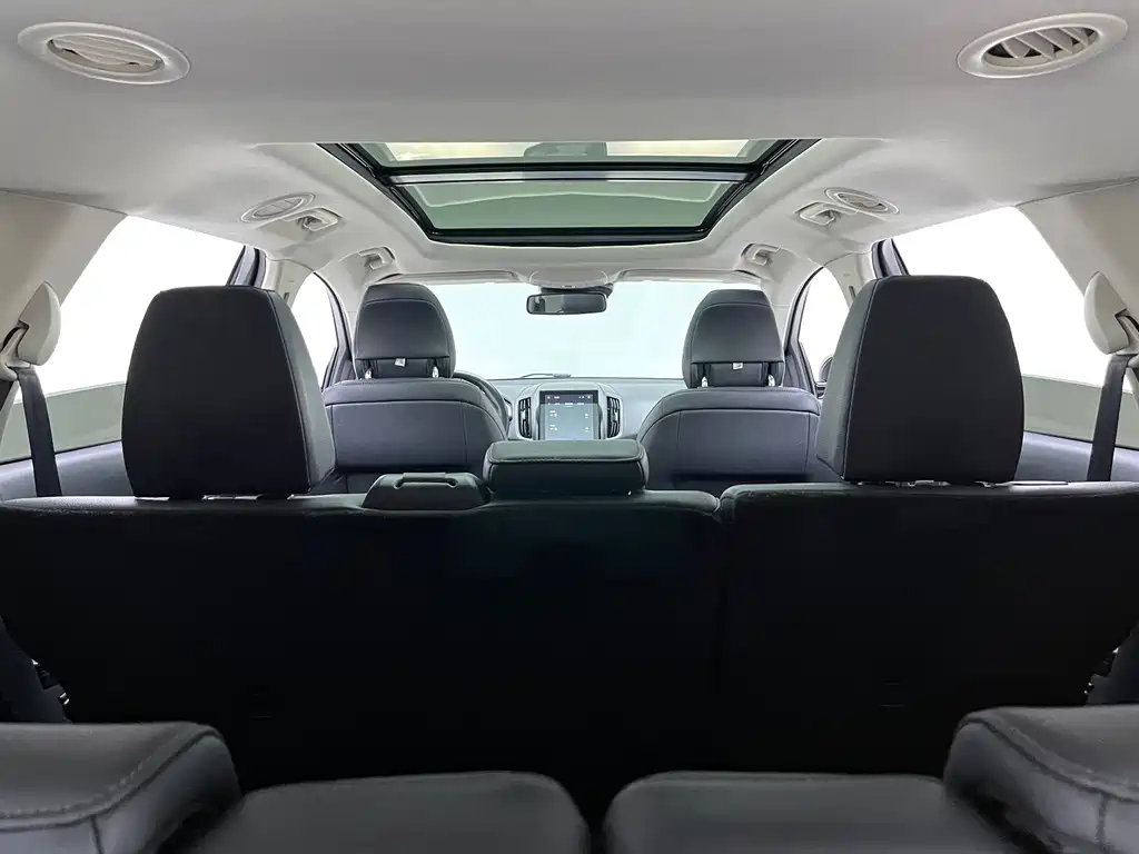 Ford Edge 2020 — фото 10