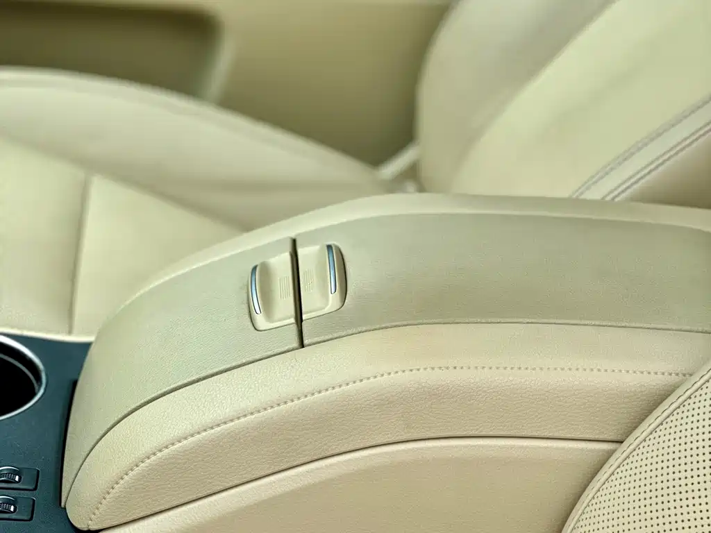 Toyota Highlander 2015 — фото 35