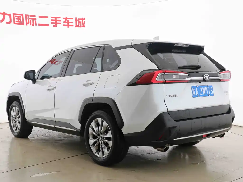 Toyota Wildlander 2022 — фото 14