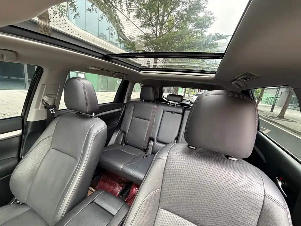 Toyota Highlander 2019 — фото 17