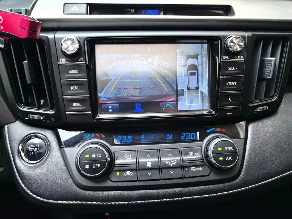Toyota RAV4 2019 — фото 14