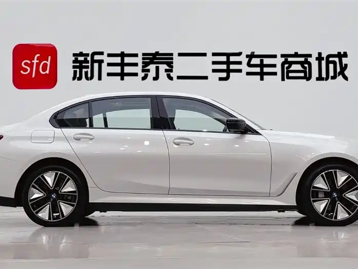 BMW i3 2024 — фото 3