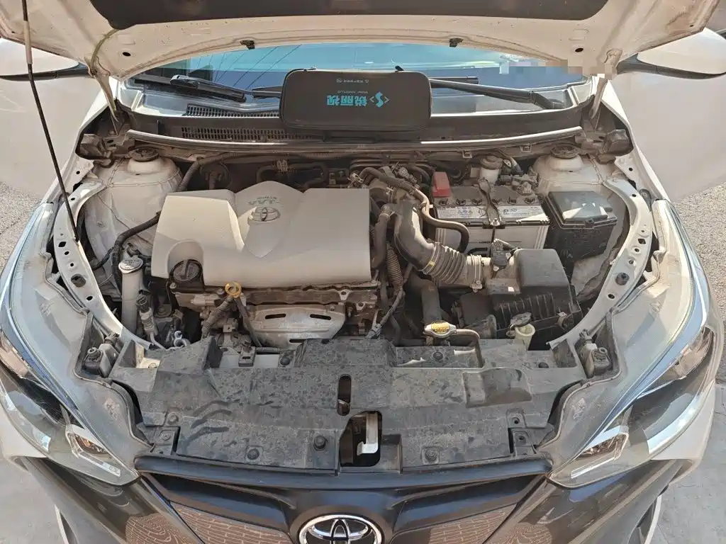 Toyota Yaris L 2018 — фото 17
