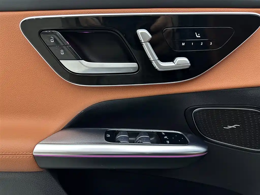 Mercedes-Benz GLC 2025 — фото 24