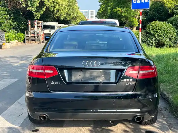 Audi A6L 2012