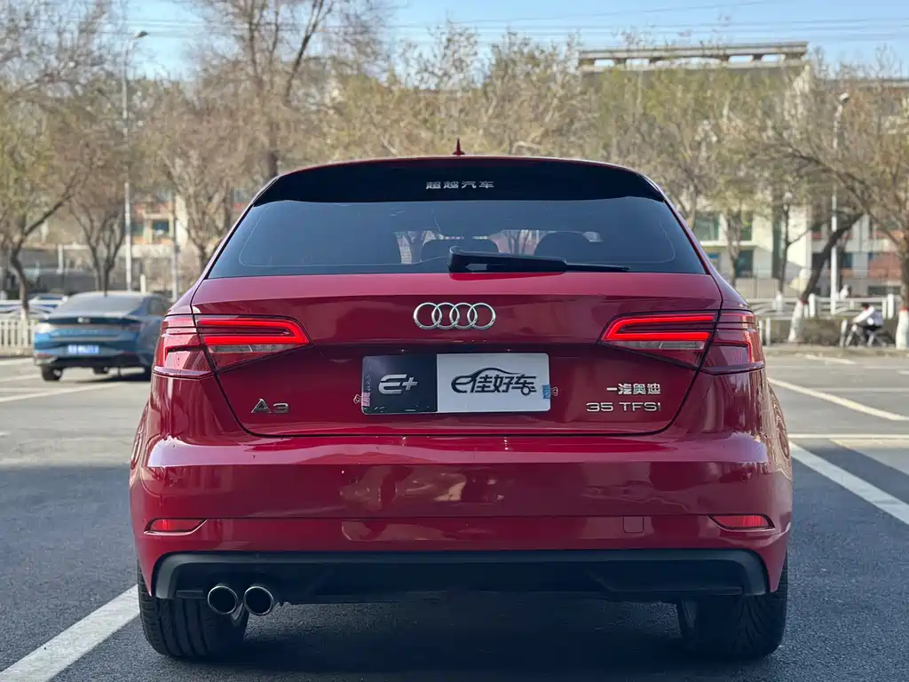 Audi A3 2018 — фото 10